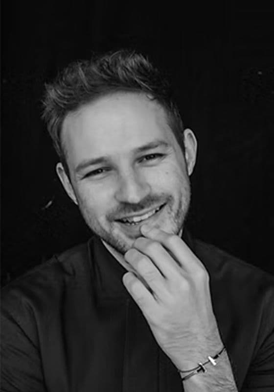 Zimbabwe born and raised tenor Trevor Pichanick